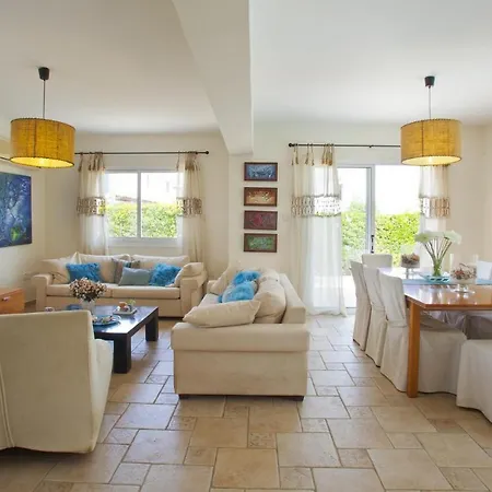 Villa At Last You Can Rent The Perfect Luxury Close To The Beach, 1520 *