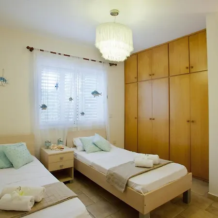 At Last You Can Rent The Perfect Luxury Close To The Beach, 1520 Βίλα Πρωταράς